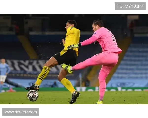 欧冠：福伊特门线手球染红，多特多点开花大胜