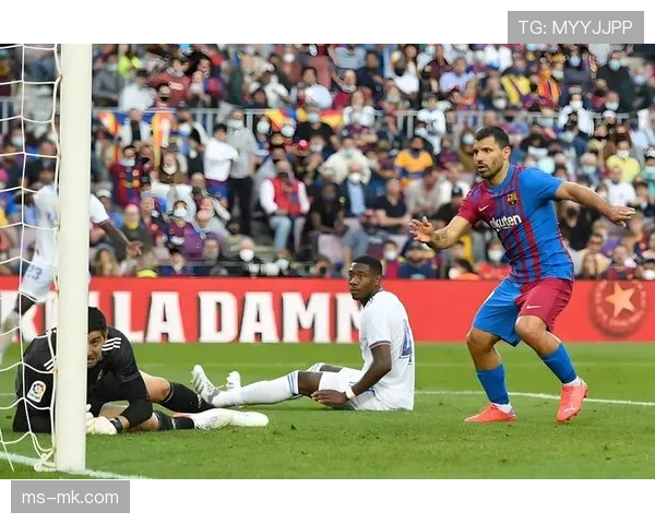 英超股东会议通过新规,下赛季起将引入半自动越位技术 英超股东会议通过新规,下赛季起将引入半自动越位技术